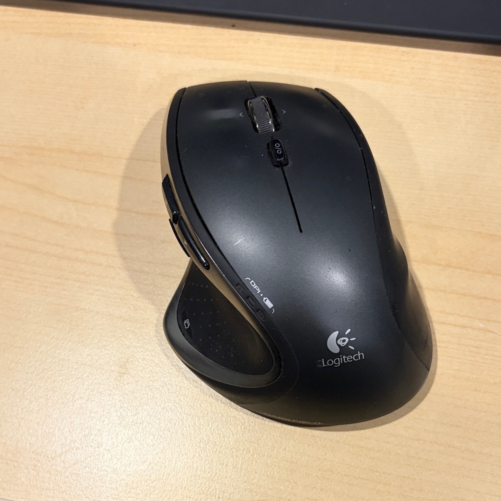 Logitech darkfield performance MX Mouse